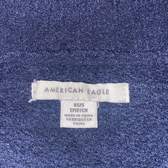 American Eagle Oversized Navy and White Striped Sweater - Picture 6 of 6